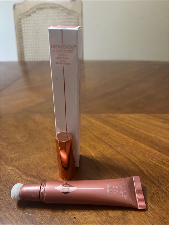 Charlotte Tilbury Other - Charlotte Tilbury Glowgasm Beauty Light Wand - Pinkham